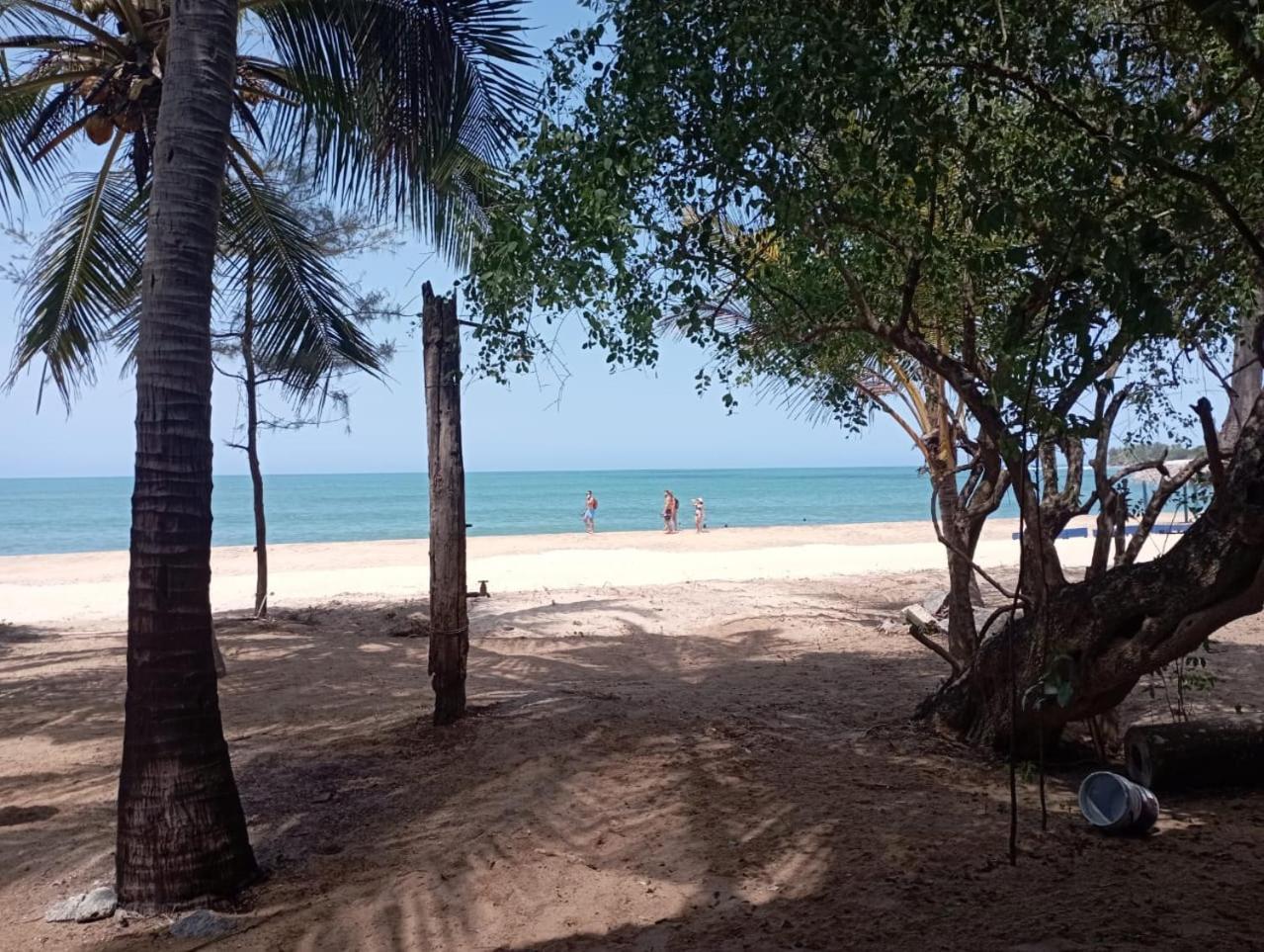 Breezy Beach Cabanas 아루감 베이 외부 사진