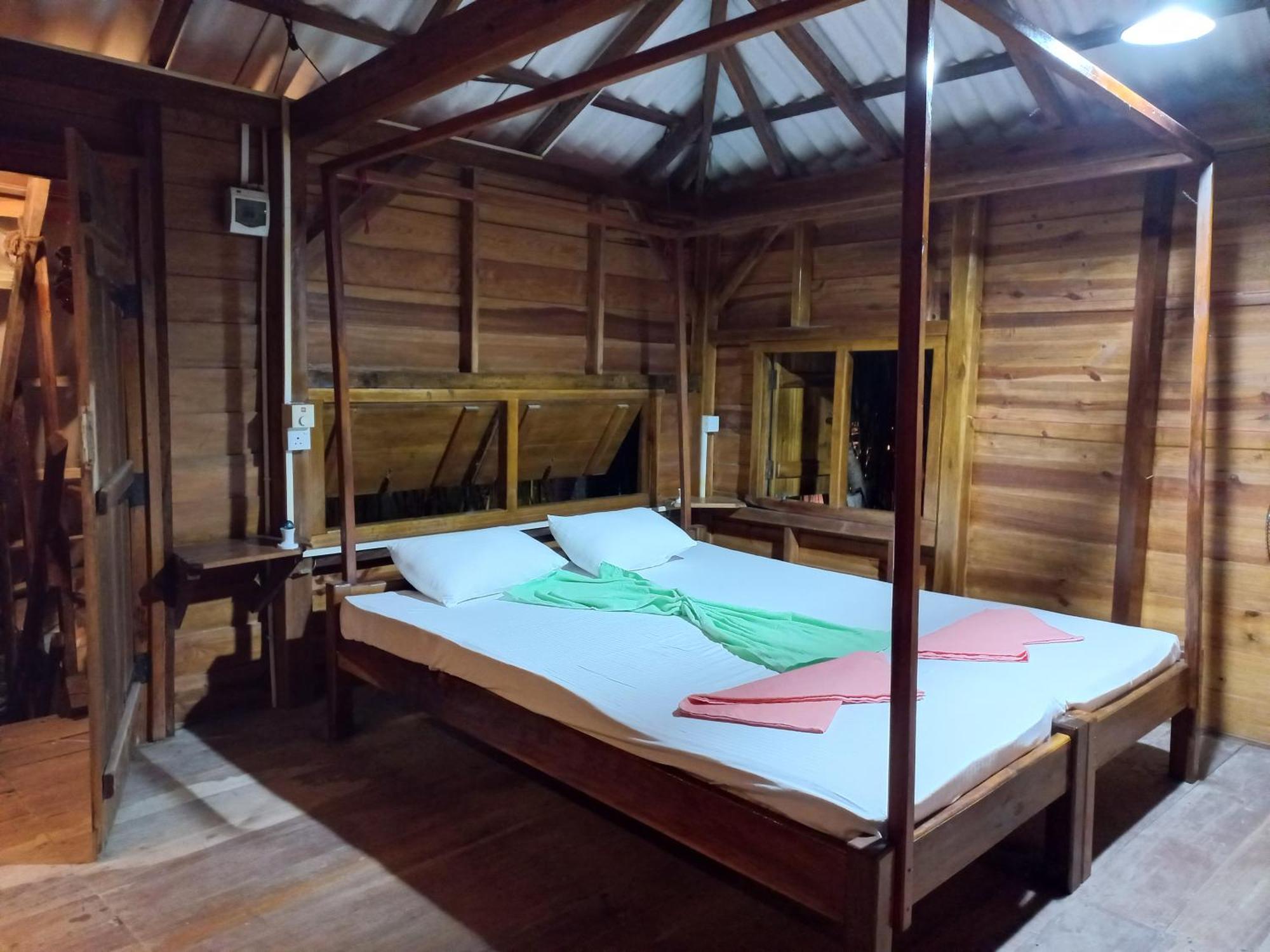 Breezy Beach Cabanas 아루감 베이 외부 사진